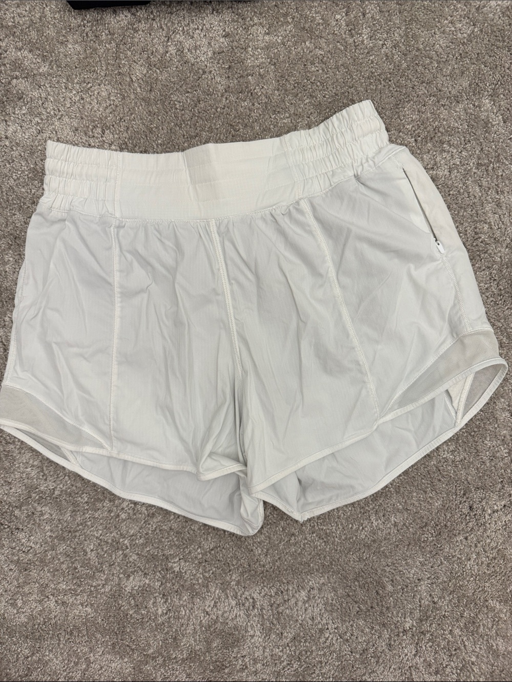LULULEMON Hotty Hot short 6
